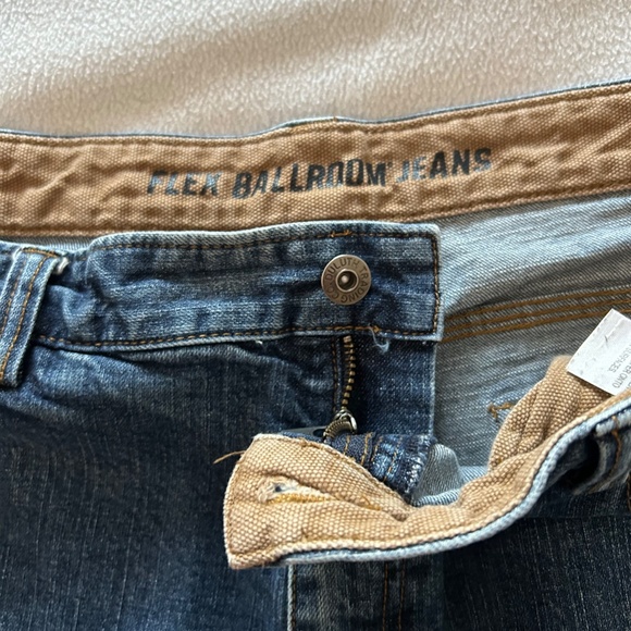 Duluth Trading Co Denim Flex Ballroom 5 Pocket Jeans, 42 x 30 - Picture 12 of 16